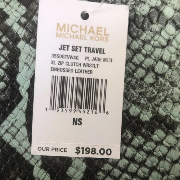 NWT Michael Kors Python XL Zip Clutch - Pale Jade - Picture 7 of 12